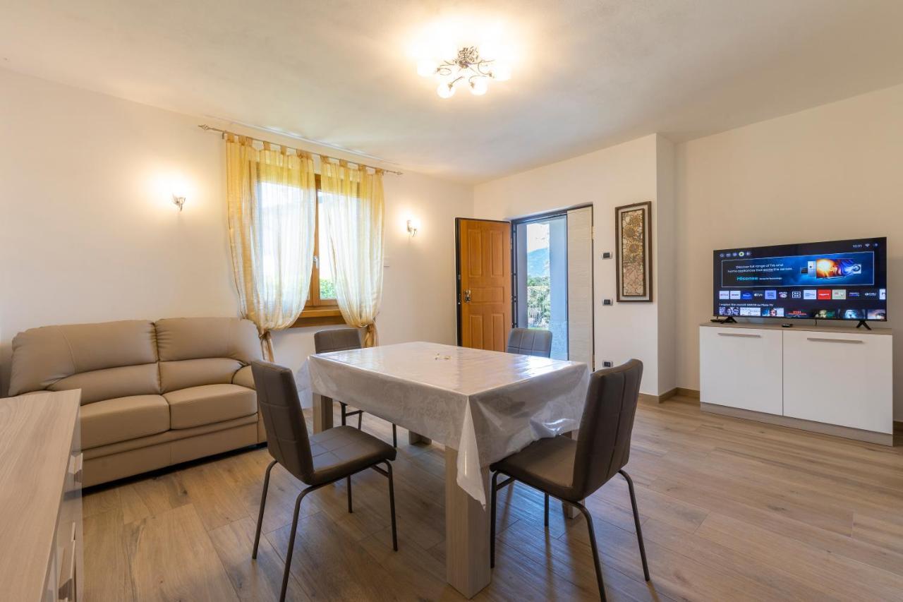 Apartment With Garden And Parking بيلاجيو المظهر الخارجي الصورة